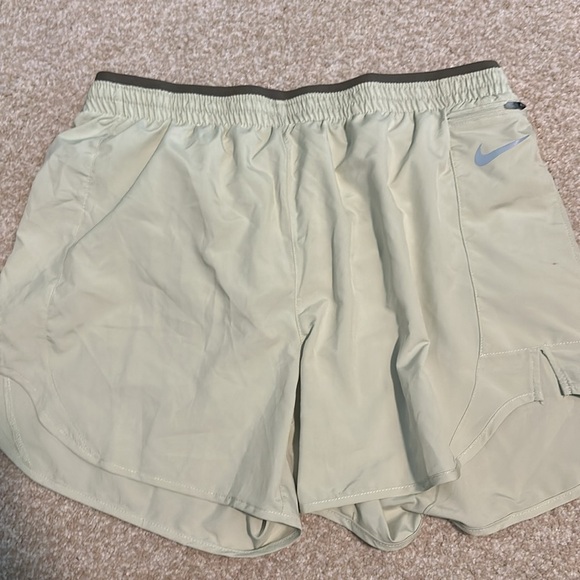 NWT! Nike Women Dri-FIT Tempo Luxe 5" Running Shorts - Multiple - Picture 6 of 8